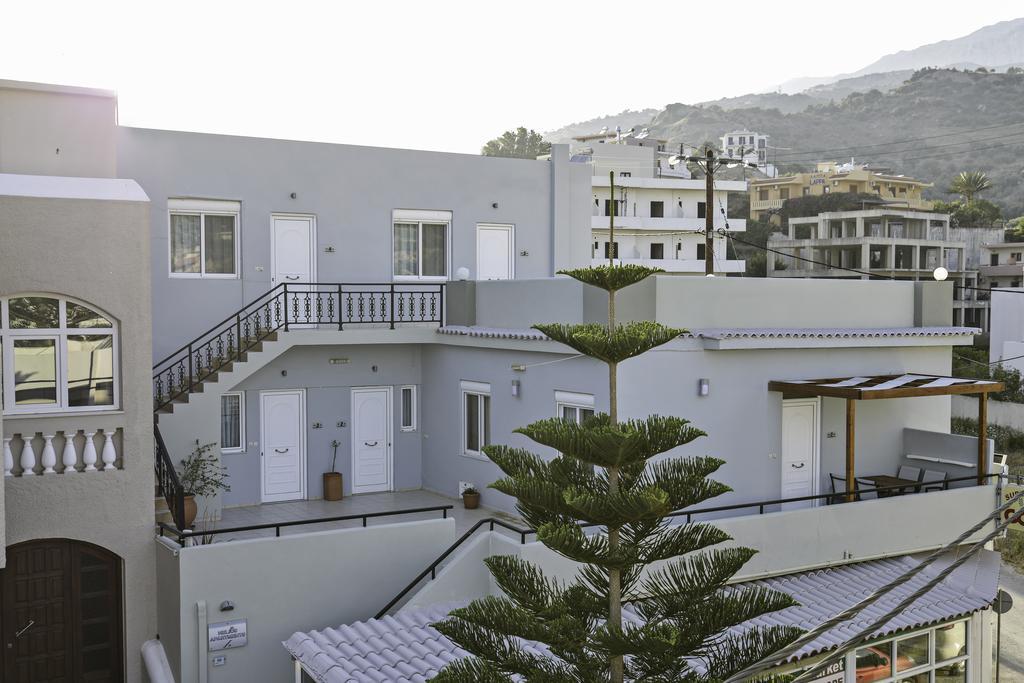 Helios Apartments 플라키아스 외부 사진