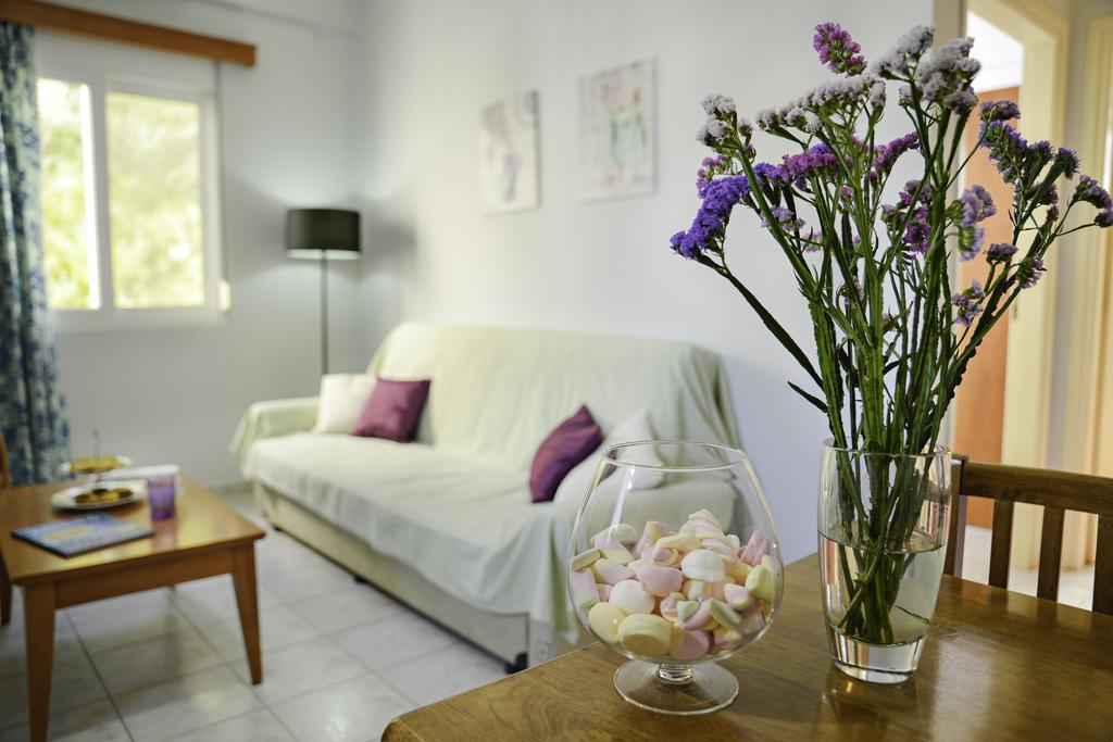 Helios Apartments 플라키아스 외부 사진